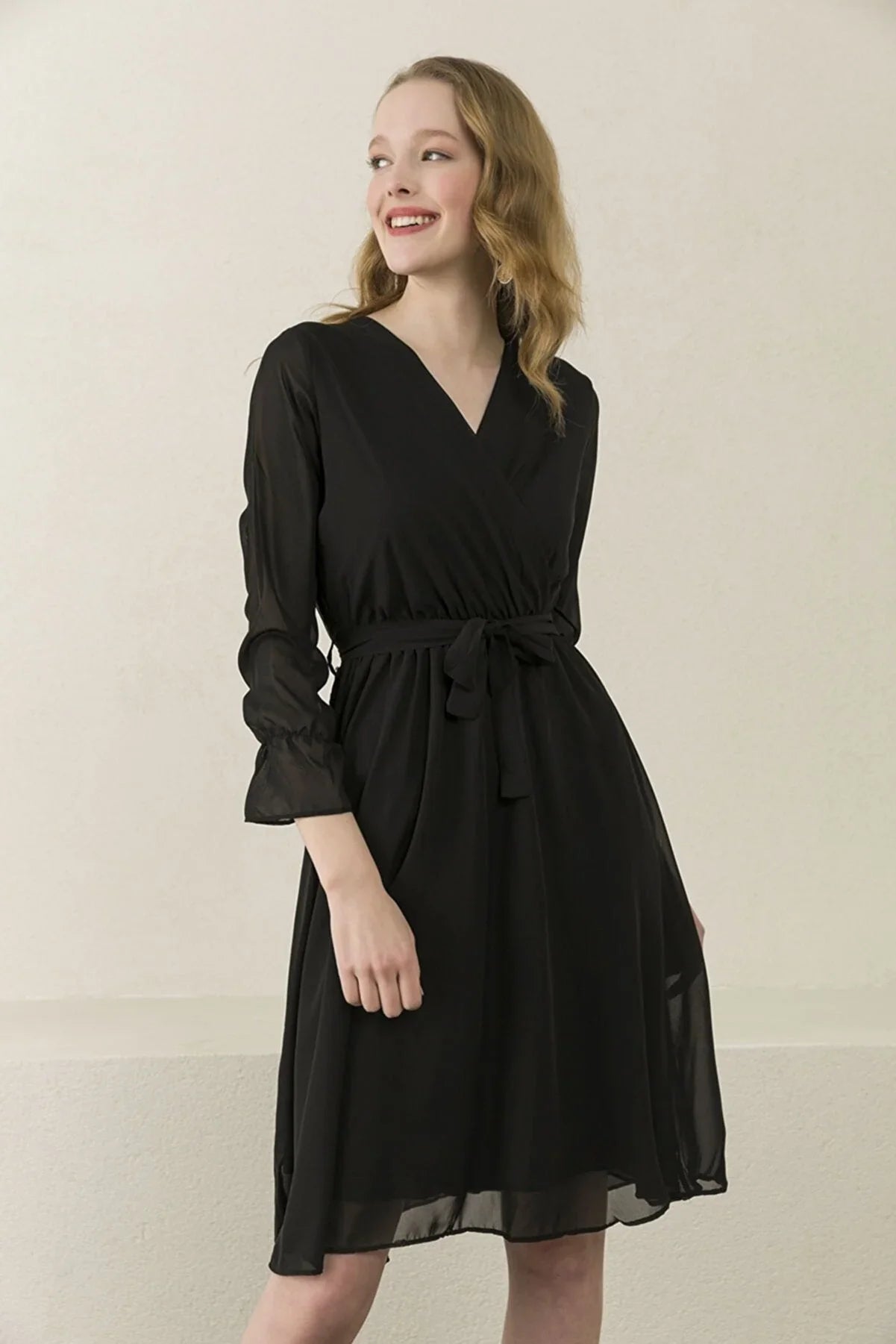 Women's Black Wrap Neck Chiffon Plus Size Short Dress