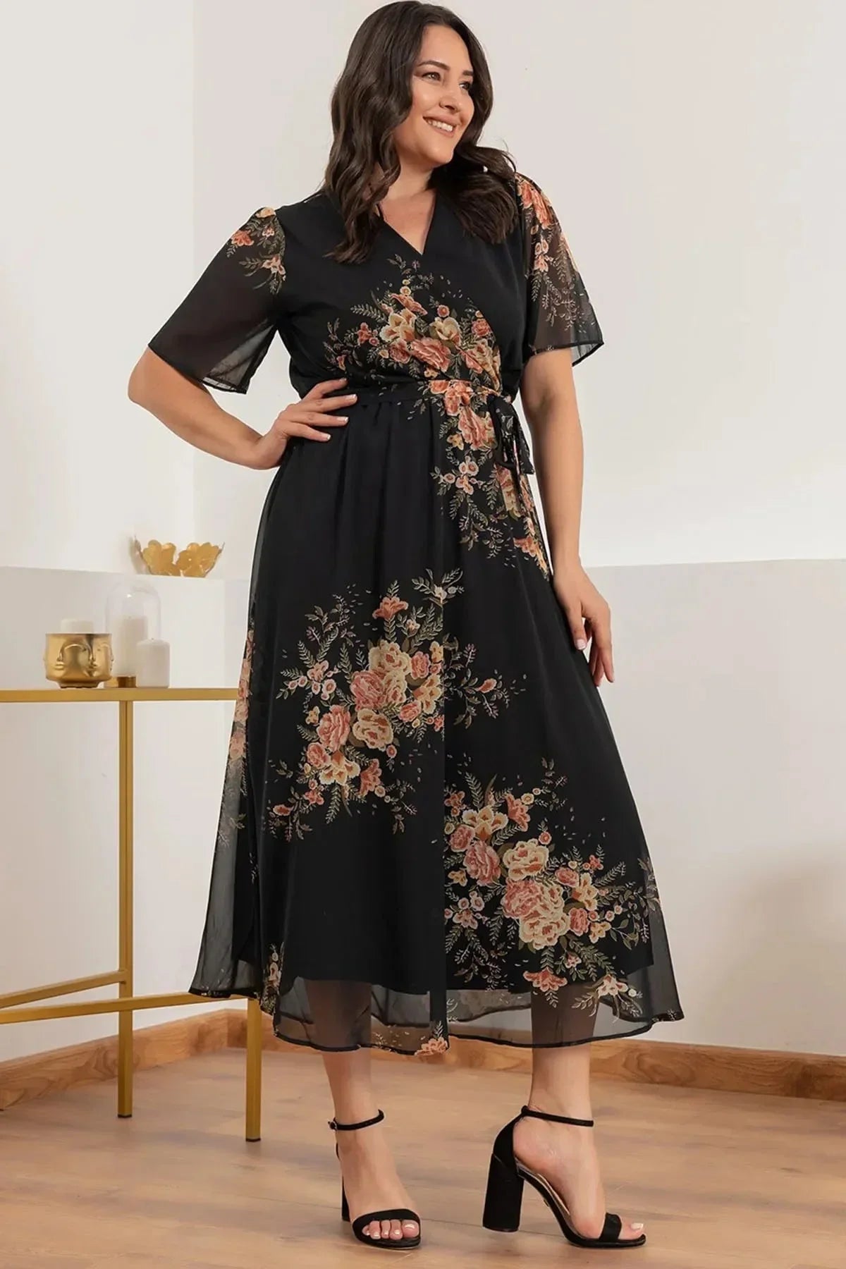 Women's Black Yellow Floral Short Sleeve Lined Plus Size Chiffon Dress