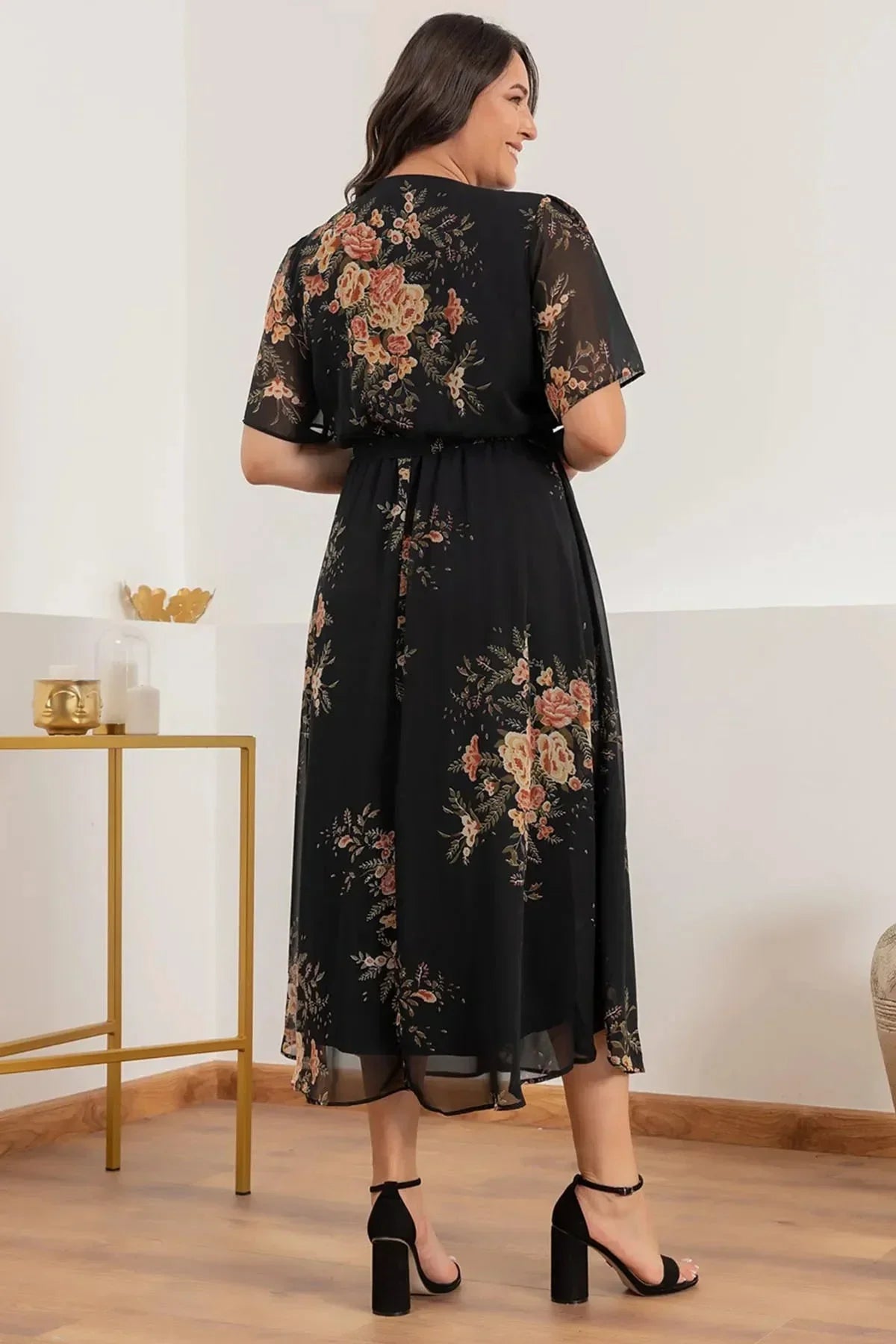 Women's Black Yellow Floral Short Sleeve Lined Plus Size Chiffon Dress