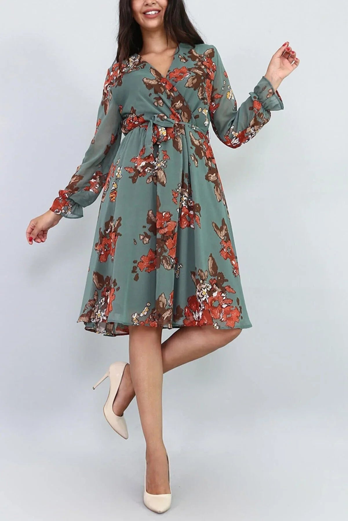 Women's Green Floral Wrap Neck Chiffon Plus Size Short Dress