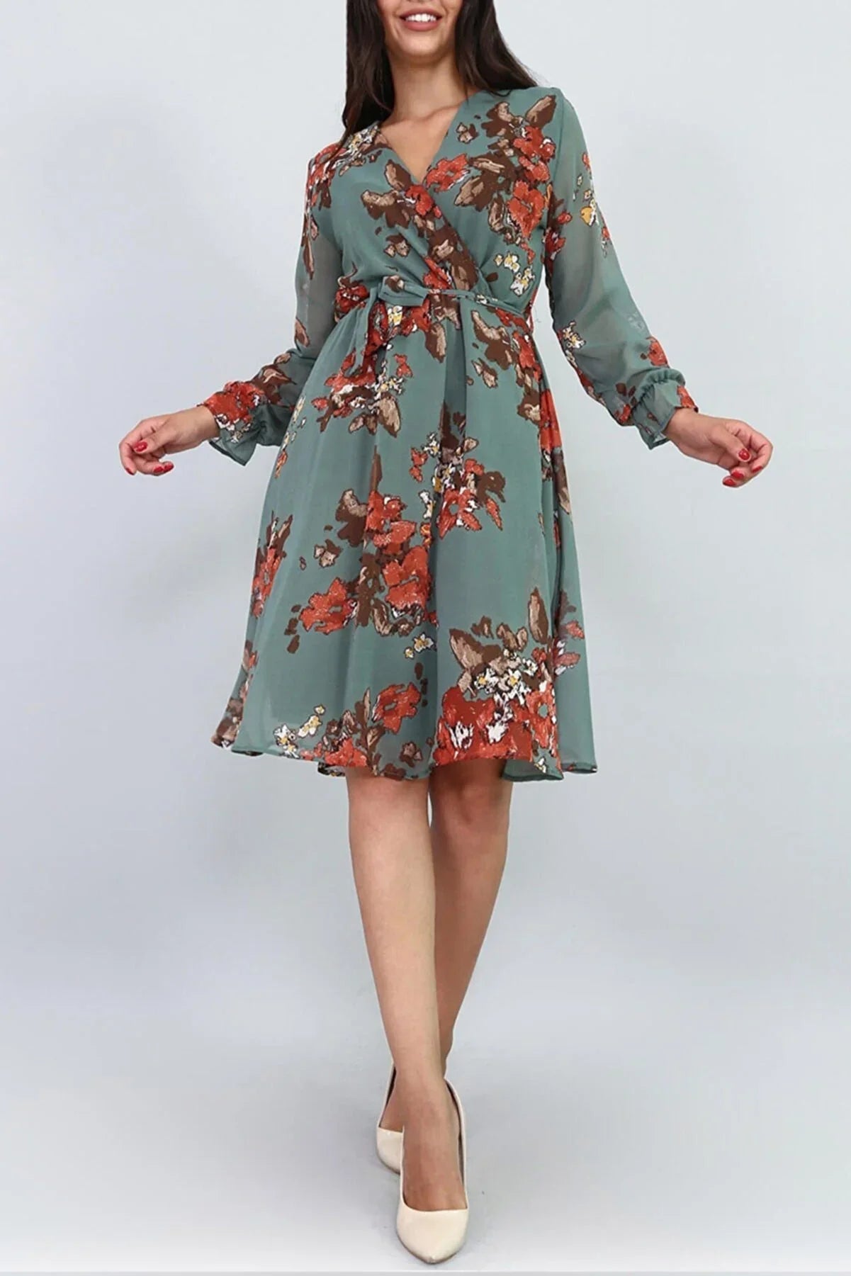 Women's Green Floral Wrap Neck Chiffon Plus Size Short Dress