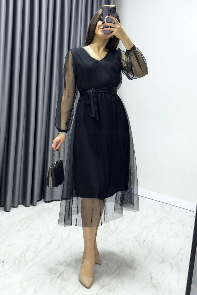 Women's Black V-Neck Tulle Flared Plus Size Dress
