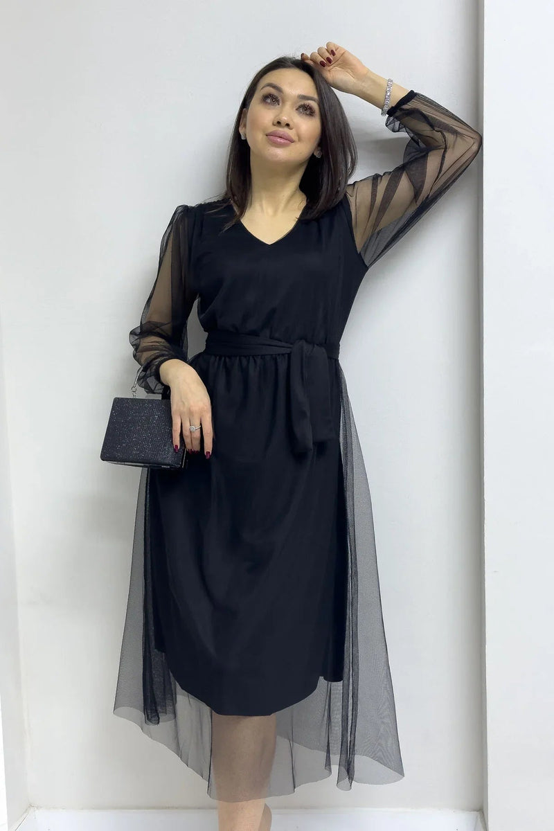 Women's Black V-Neck Tulle Flared Plus Size Dress