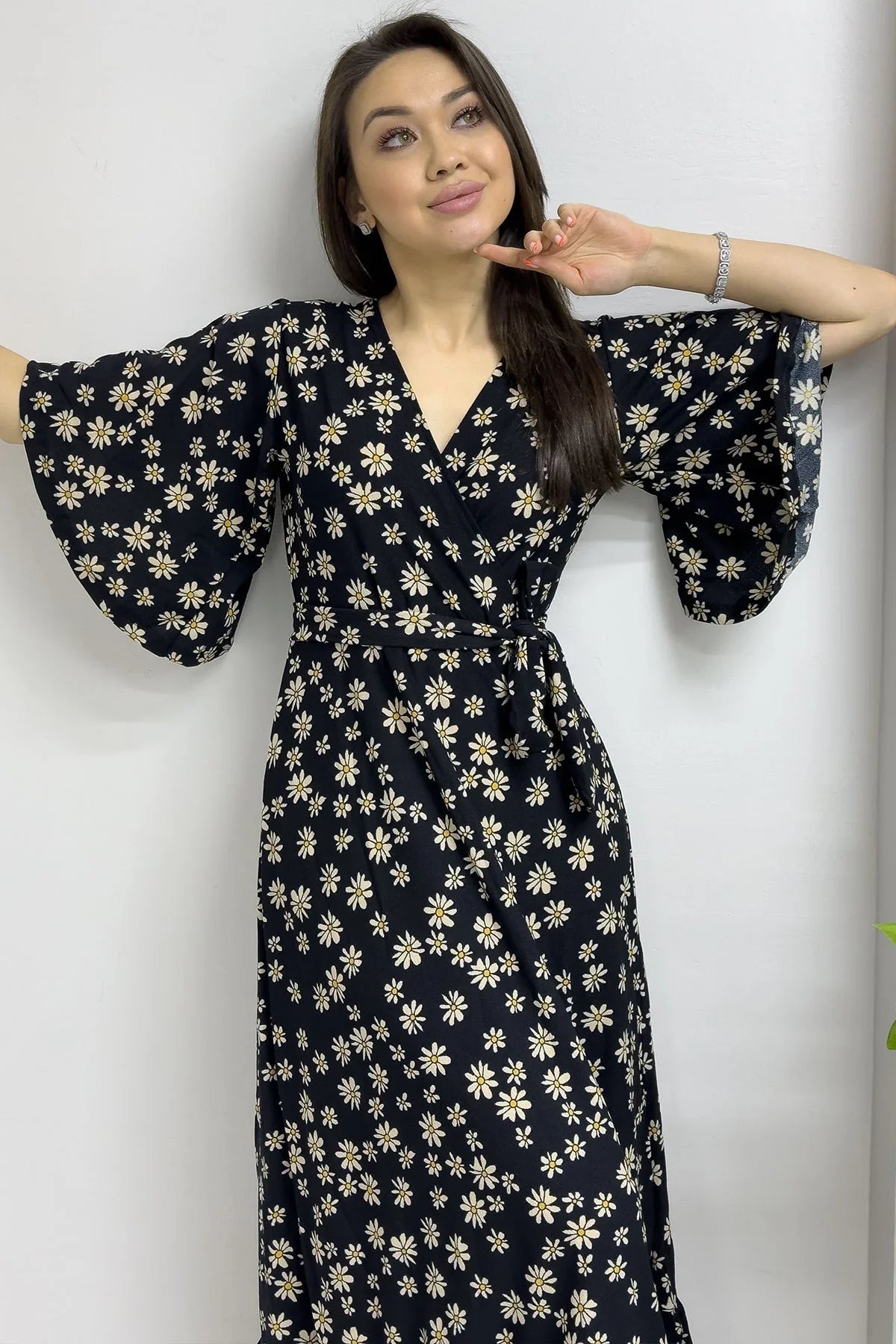 Women's Black Crepe Papatya Desen Valonlu Dress