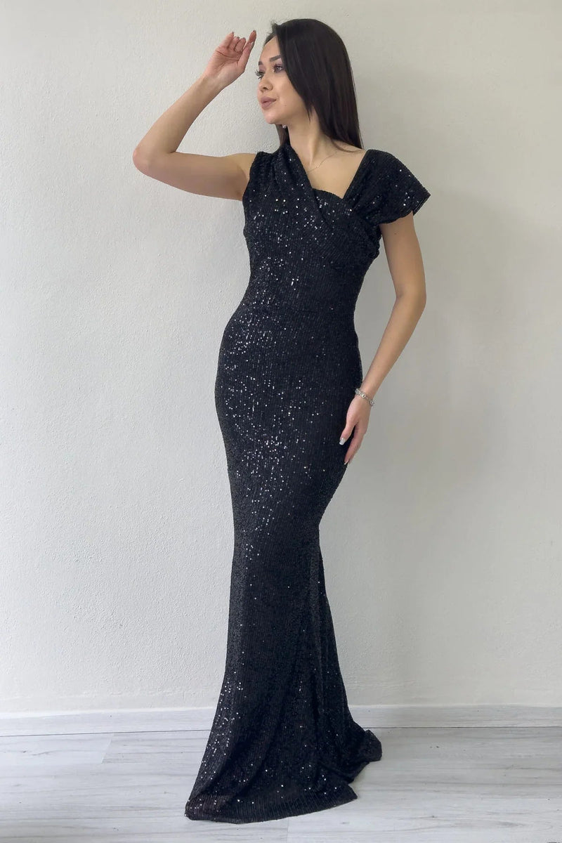 Women's Black Asymmetric Neck Sequin Plus Size Mermaid Evening Gown